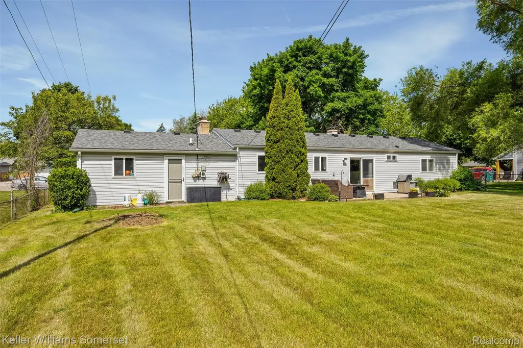 5550 Mary Sue Street Independence Charter Township MI 48346