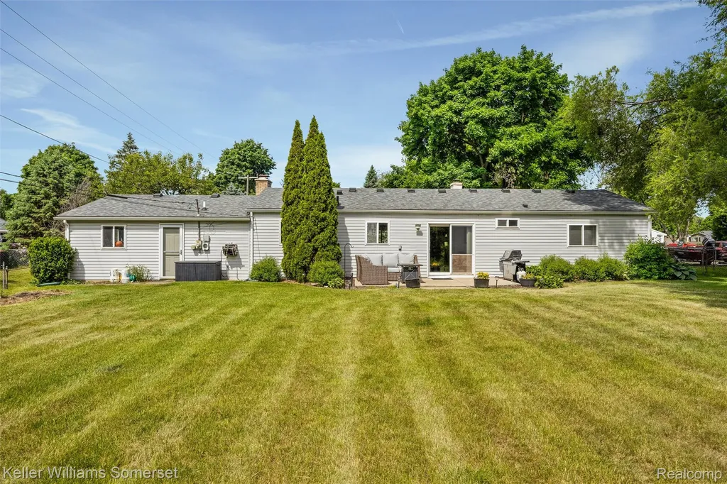 5550 Mary Sue Street Independence Charter Township MI 48346