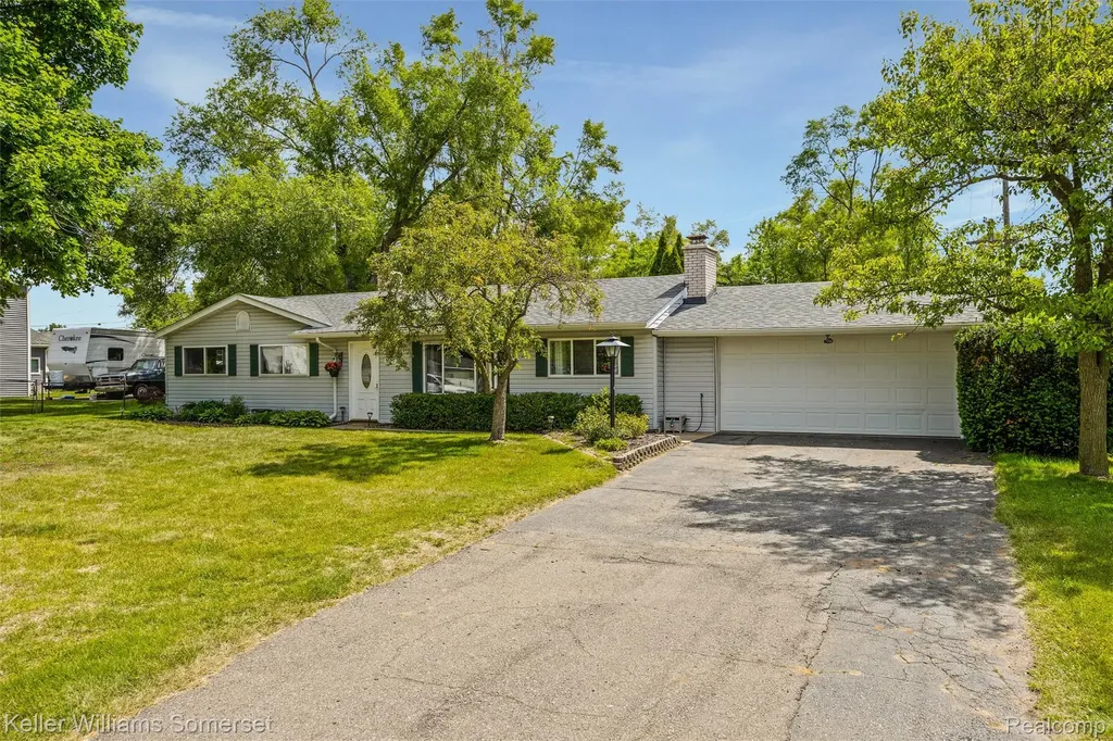 5550 Mary Sue Street Independence Charter Township MI 48346