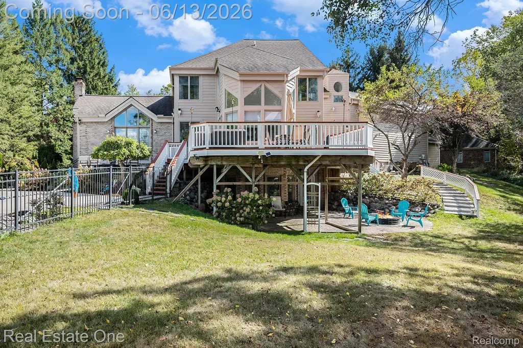 5772 N Rochester Road Rochester City MI 48306
