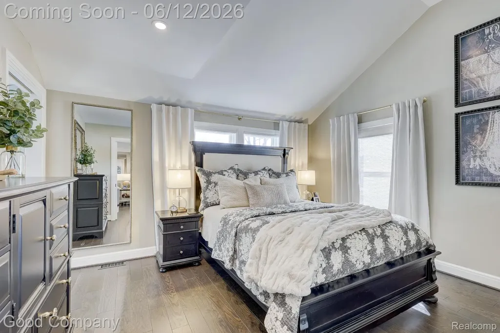3105 Culbertson Avenue Rochester Hills City MI 48307