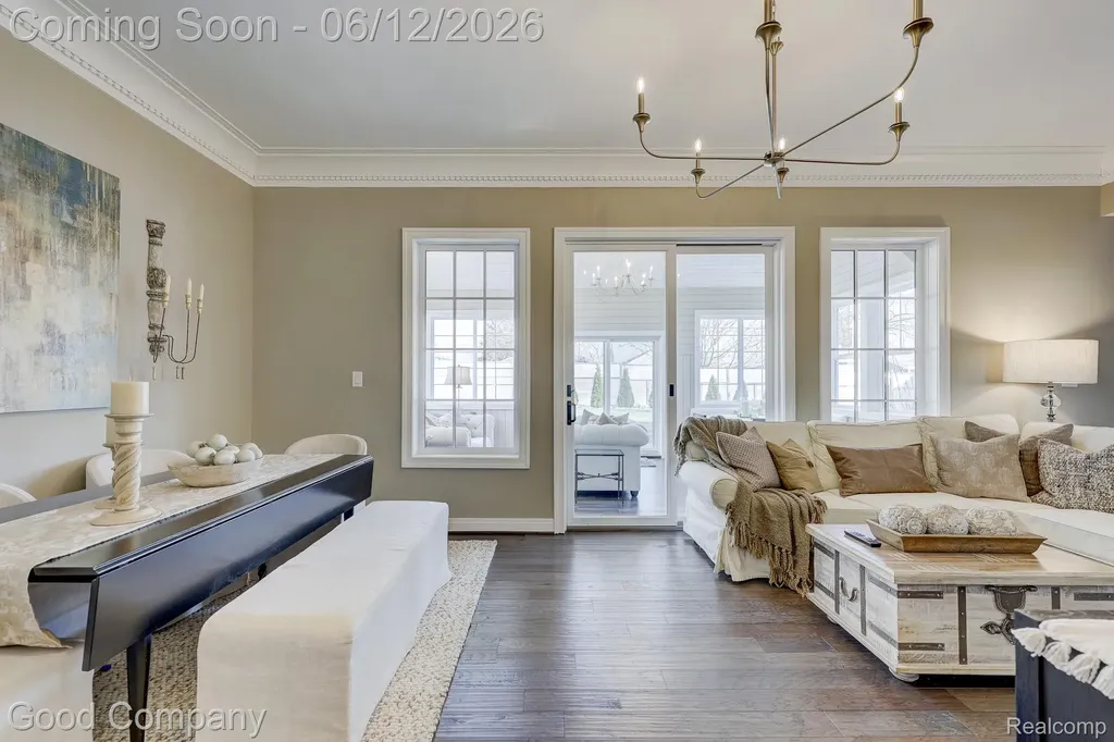 3105 Culbertson Avenue Rochester Hills City MI 48307