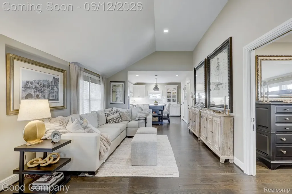 3105 Culbertson Avenue Rochester Hills City MI 48307