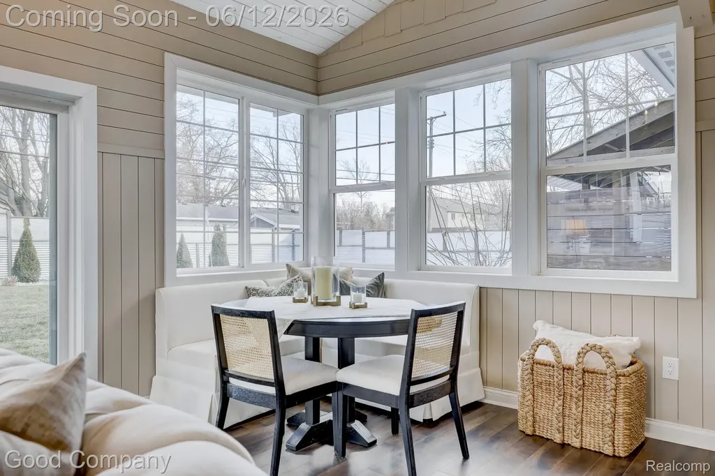 3105 Culbertson Avenue Rochester Hills City MI 48307