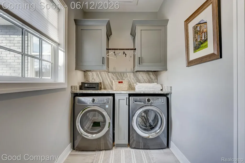 3105 Culbertson Avenue Rochester Hills City MI 48307