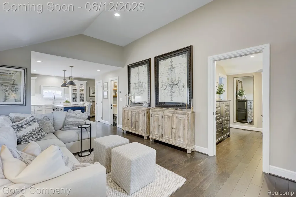 3105 Culbertson Avenue Rochester Hills City MI 48307