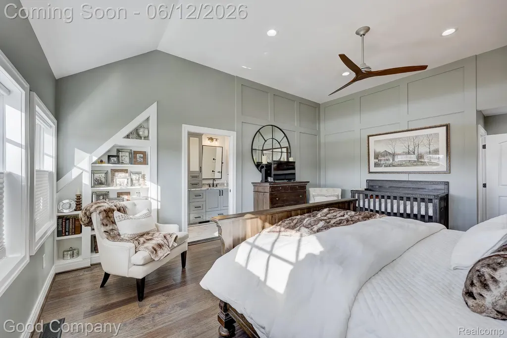 3105 Culbertson Avenue Rochester Hills City MI 48307