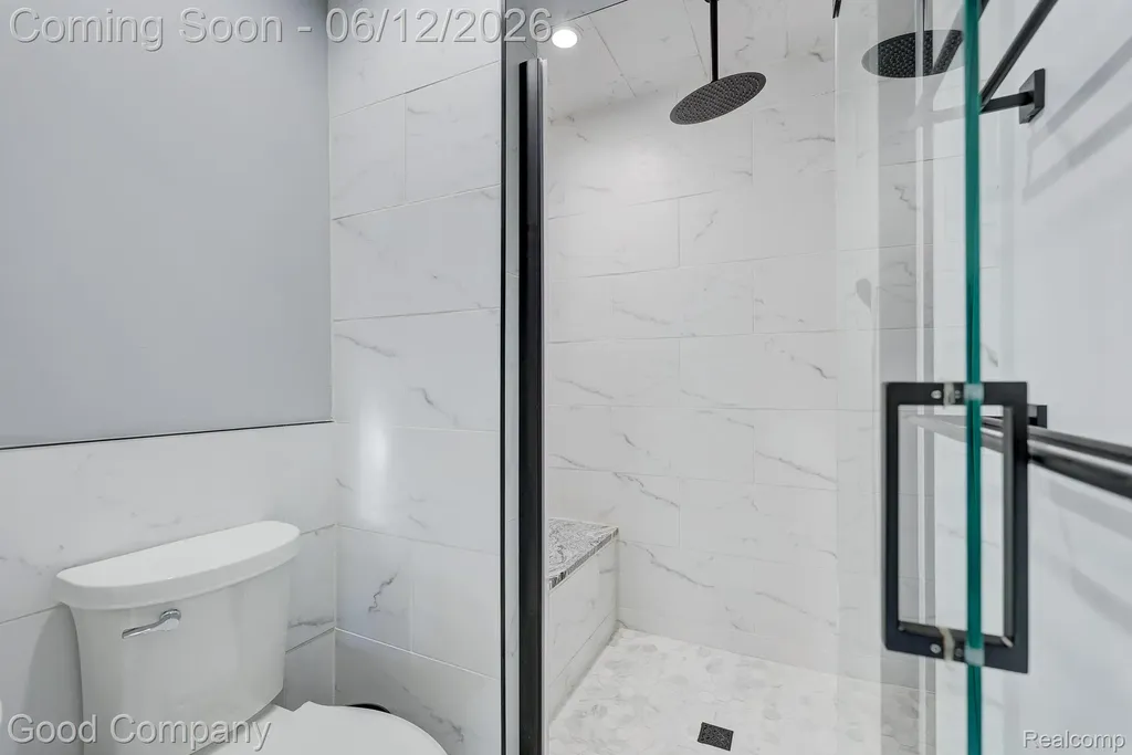3105 Culbertson Avenue Rochester Hills City MI 48307