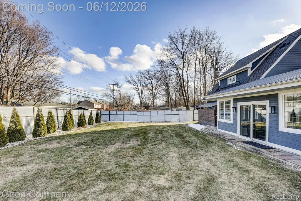 3105 Culbertson Avenue Rochester Hills City MI 48307