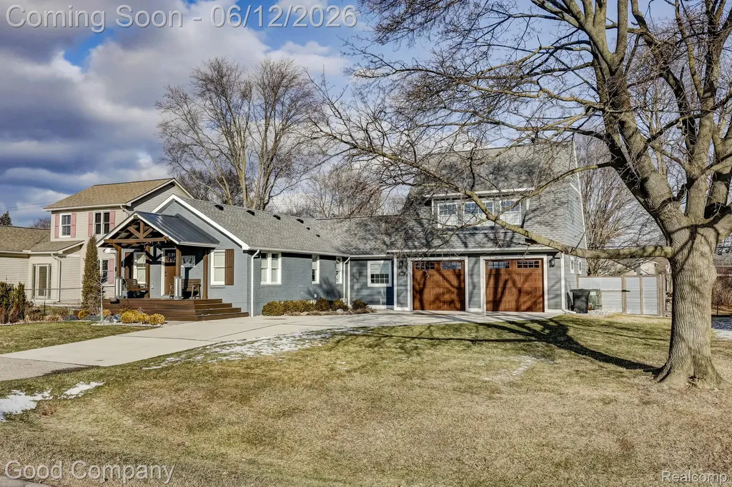3105 Culbertson Avenue Rochester Hills City MI 48307
