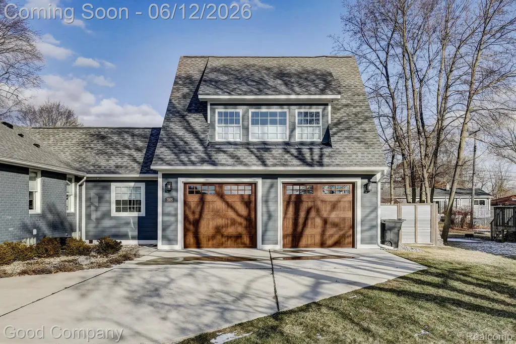 3105 Culbertson Avenue Rochester Hills City MI 48307