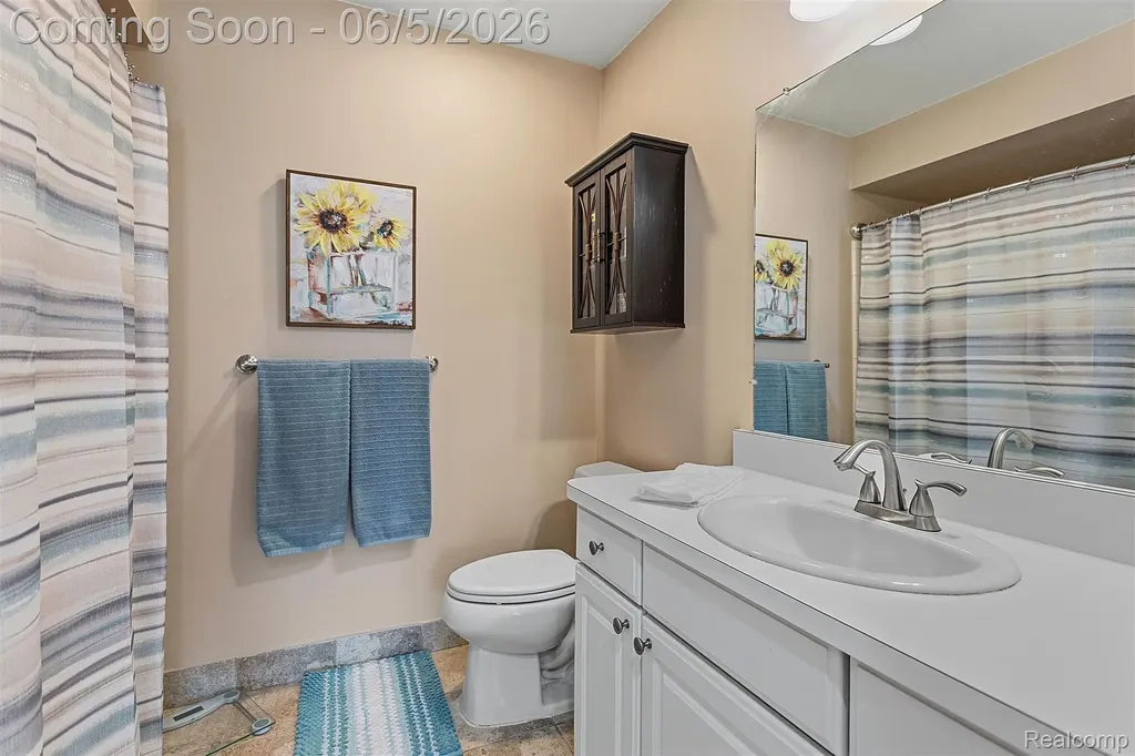 16748 Shale Court Macomb Township MI 48042