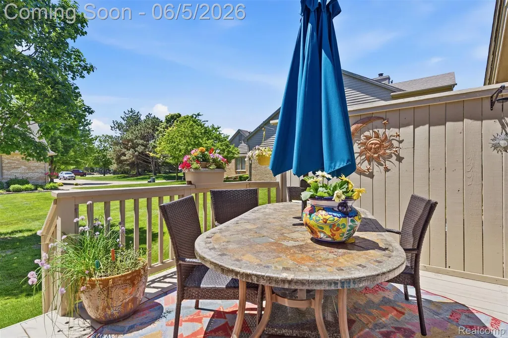 16748 Shale Court Macomb Township MI 48042