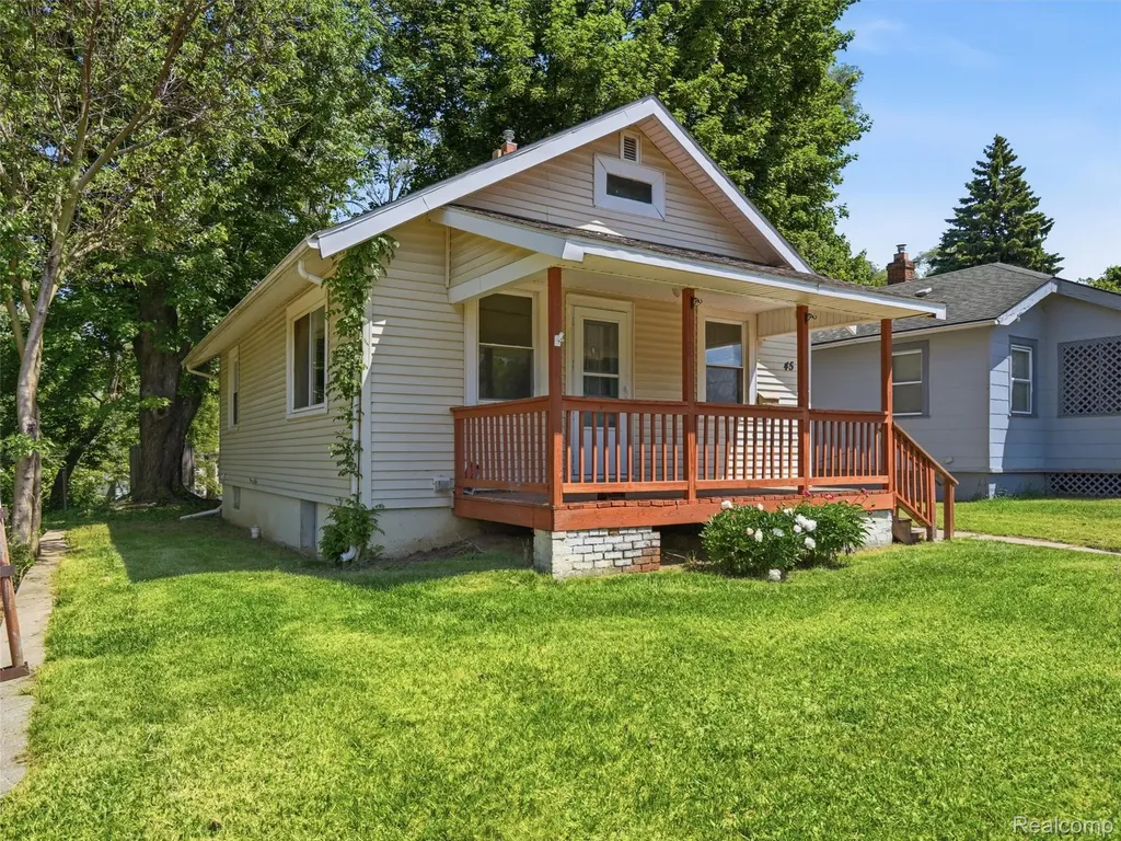 45 Kemp Street Pontiac City MI 48342