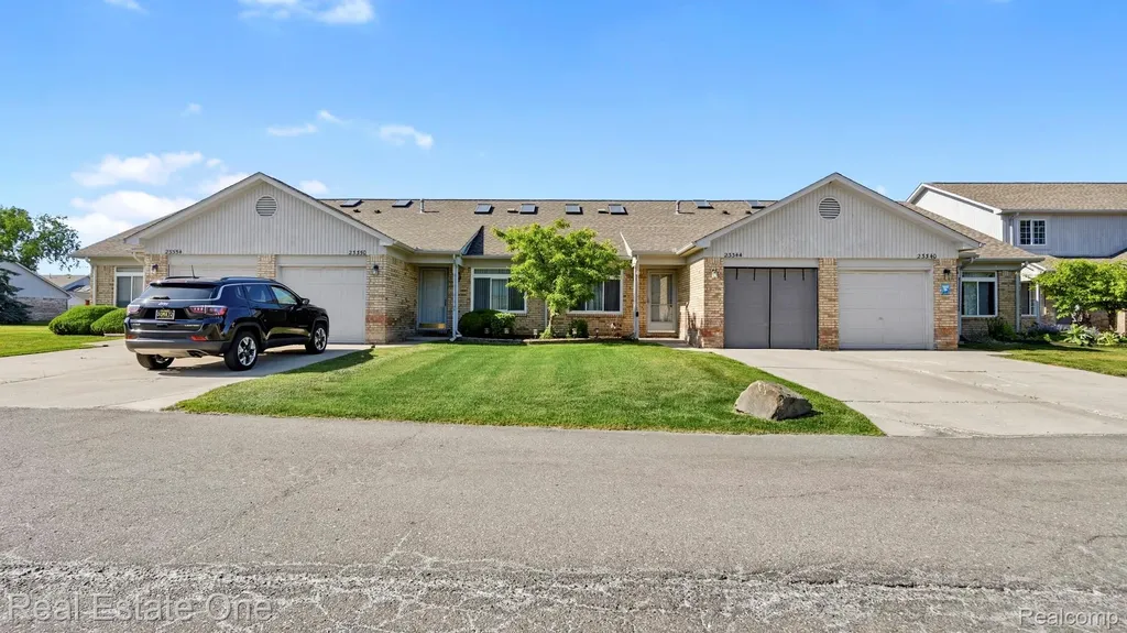 23344 Bunte Court Brownstown Charter Township MI 48183