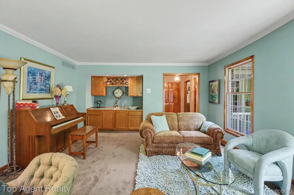2411 Farmbrook Trail Addison Township MI 48370