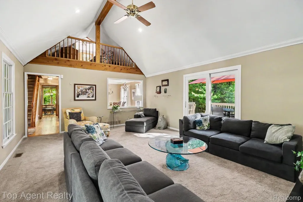2411 Farmbrook Trail Addison Township MI 48370