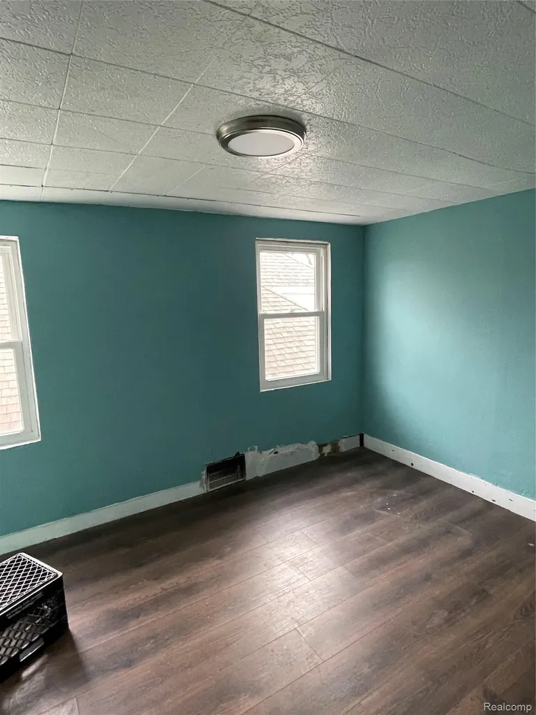 4525 6th Street Ecorse City MI 48229