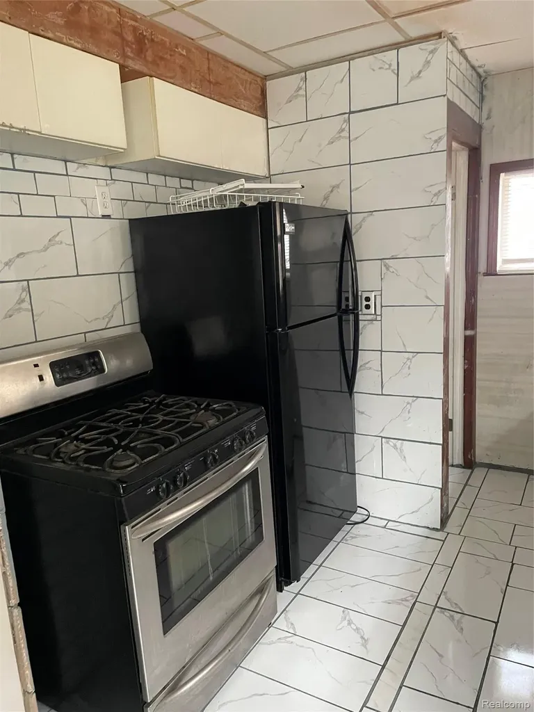 4525 6th Street Ecorse City MI 48229