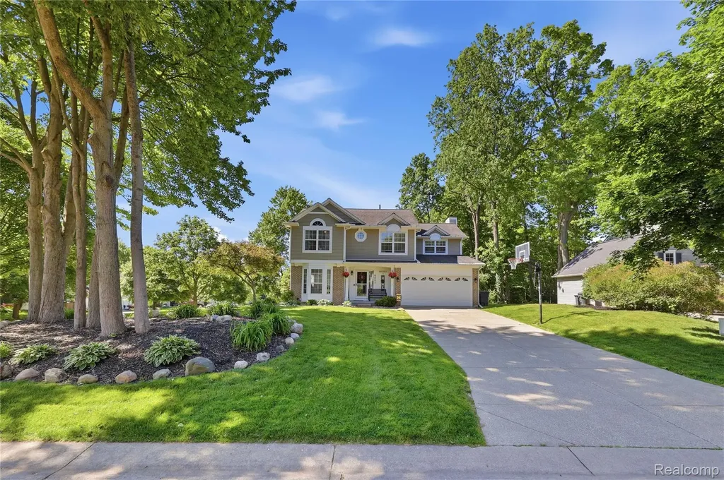 6003 Cedar Bend Drive Independence Charter Township MI 48346
