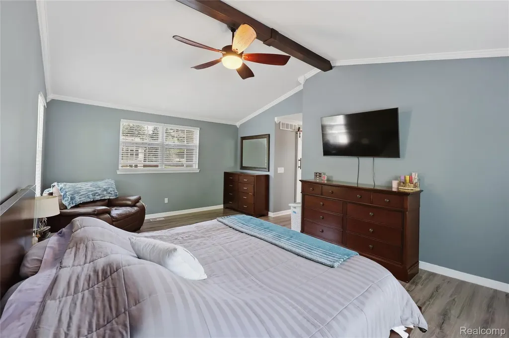 6003 Cedar Bend Drive Independence Charter Township MI 48346