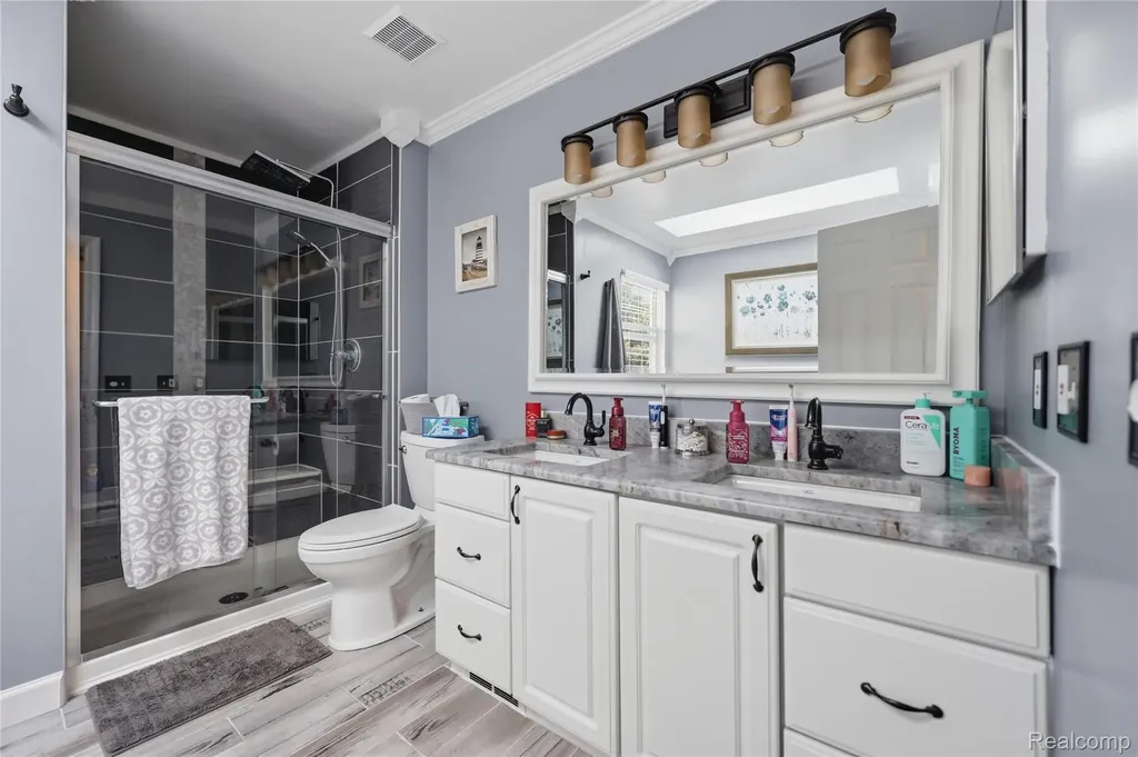 6003 Cedar Bend Drive Independence Charter Township MI 48346
