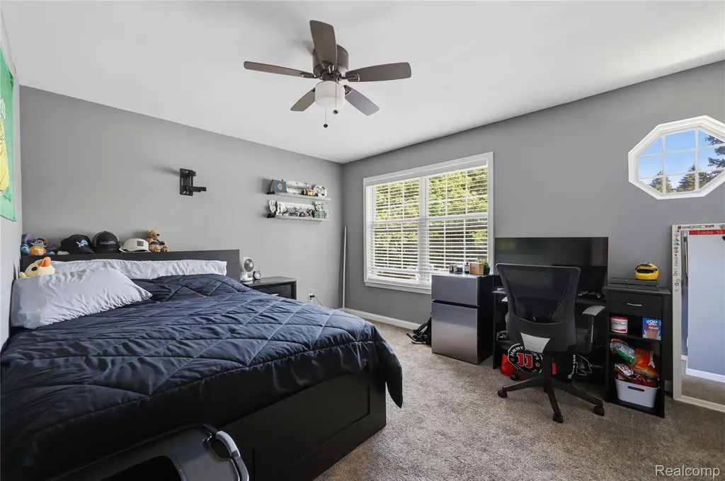 6003 Cedar Bend Drive Independence Charter Township MI 48346
