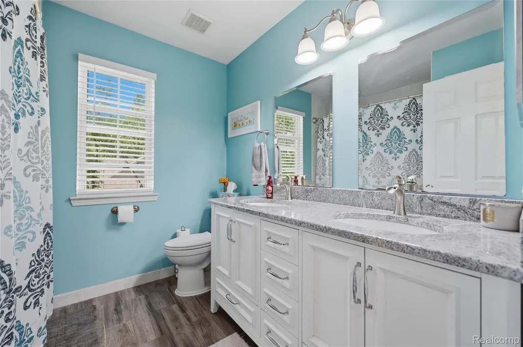 6003 Cedar Bend Drive Independence Charter Township MI 48346