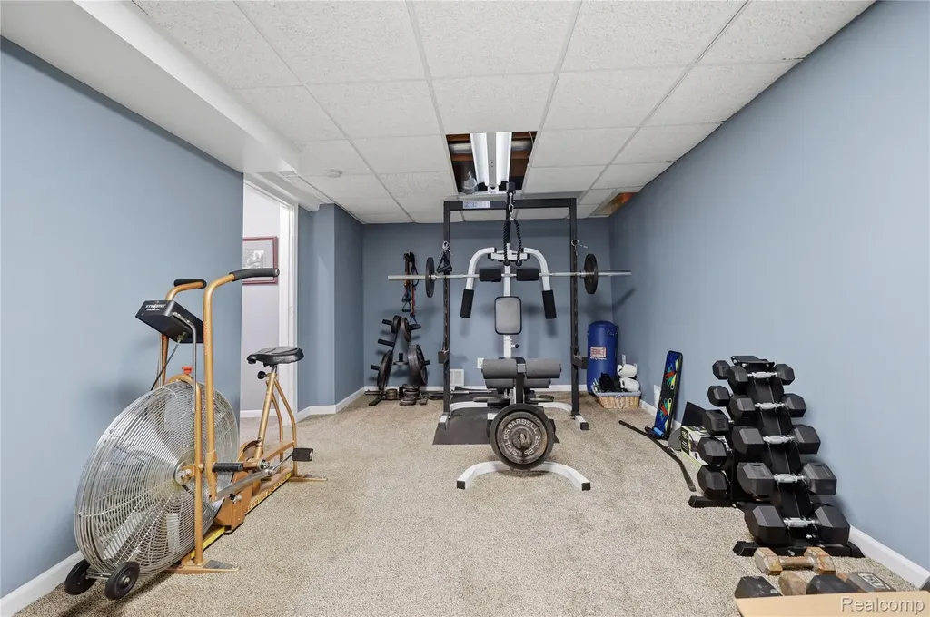 6003 Cedar Bend Drive Independence Charter Township MI 48346