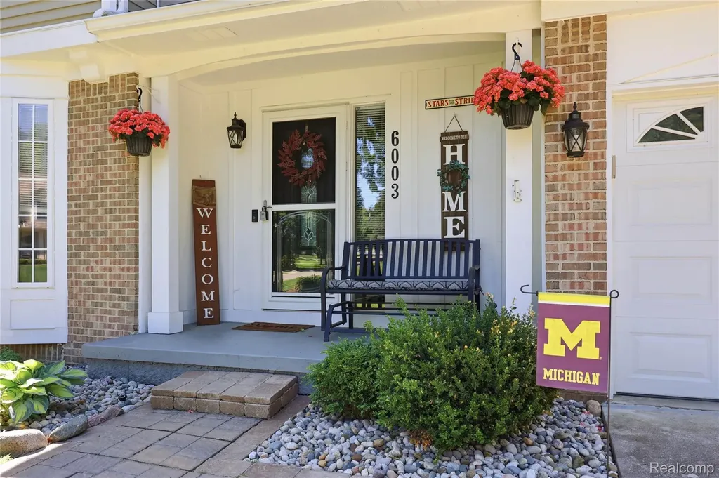 6003 Cedar Bend Drive Independence Charter Township MI 48346