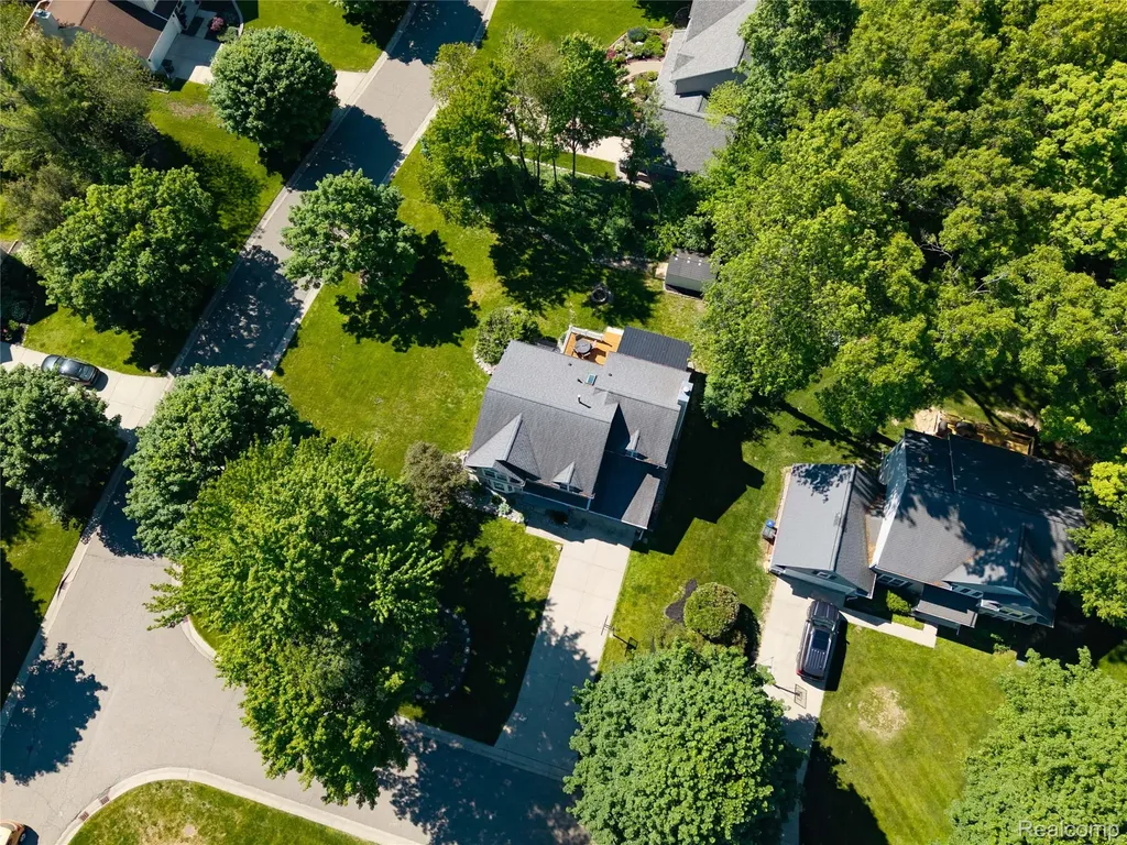6003 Cedar Bend Drive Independence Charter Township MI 48346