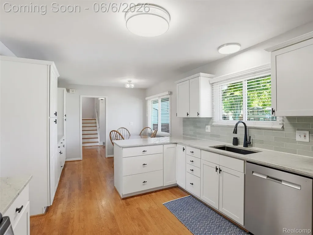 6623 Pine Eagle Lane West Bloomfield Charter Township MI 48322