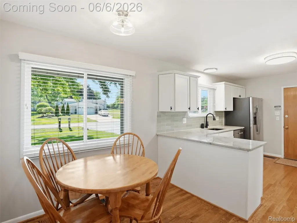 6623 Pine Eagle Lane West Bloomfield Charter Township MI 48322
