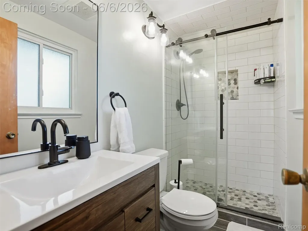 6623 Pine Eagle Lane West Bloomfield Charter Township MI 48322