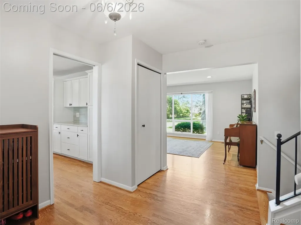 6623 Pine Eagle Lane West Bloomfield Charter Township MI 48322