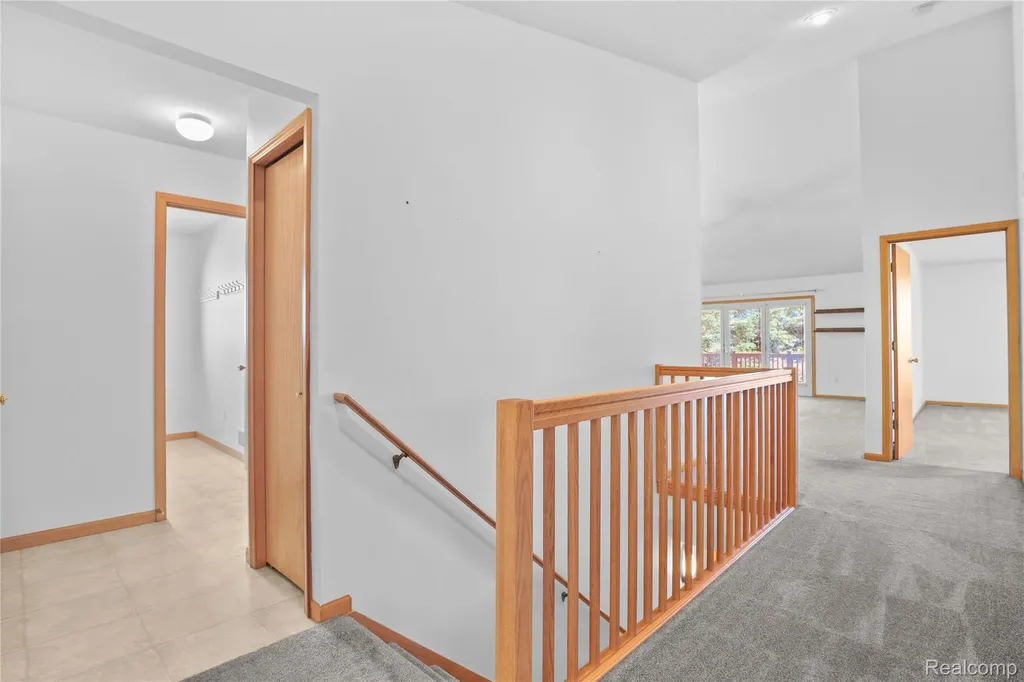352 Cottonwood Lane Saline City MI 48176