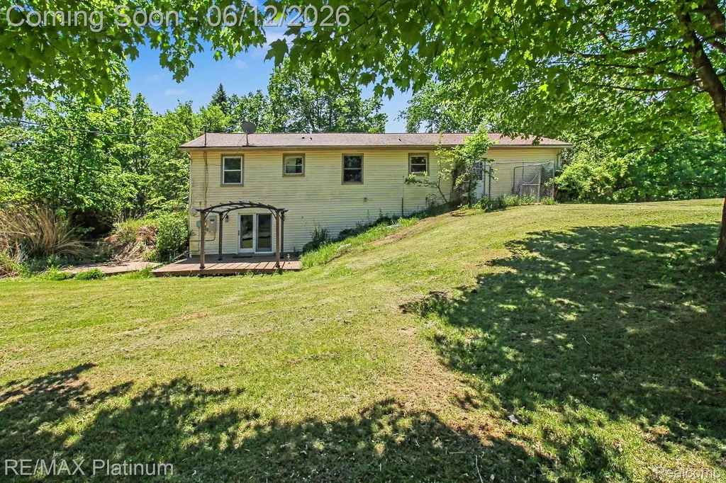 2647 Curdy Road Oceola Township MI 48855
