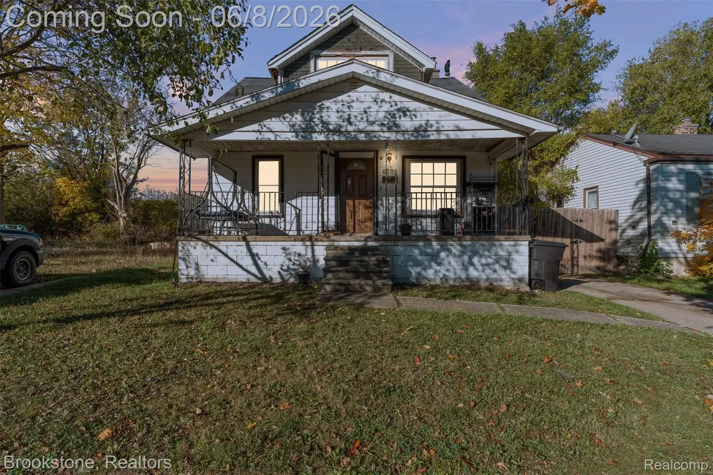 6225 Stahelin Avenue Detroit City MI 48228