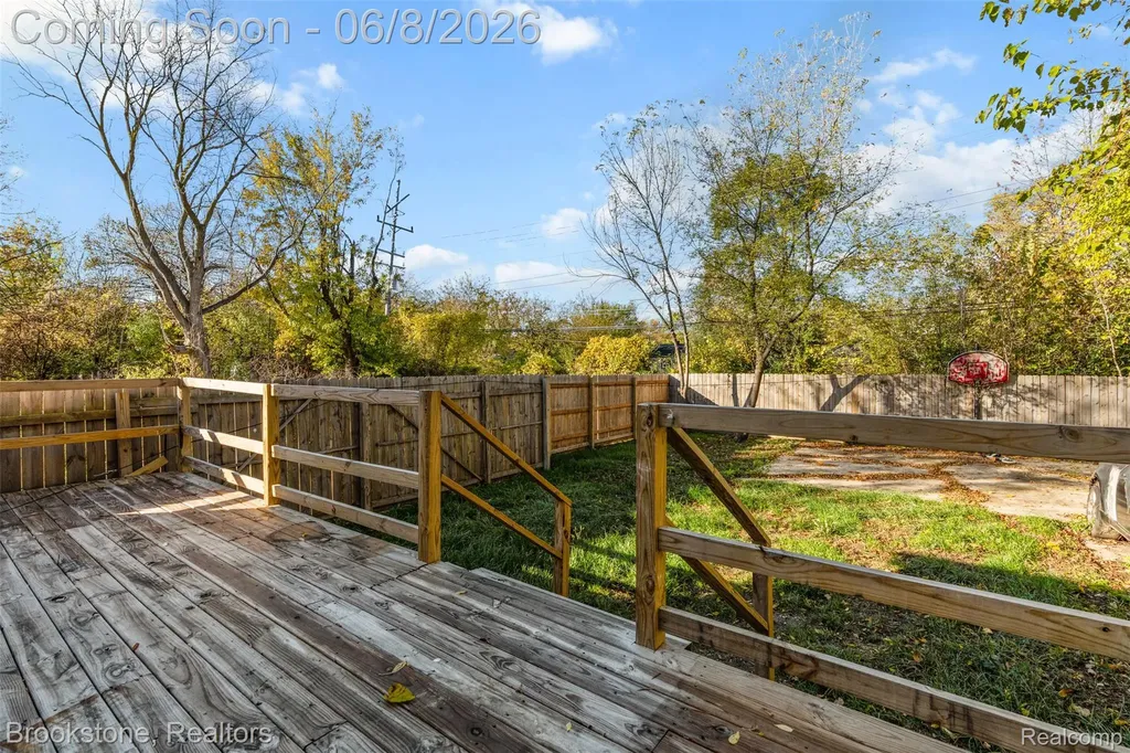 6225 Stahelin Avenue Detroit City MI 48228