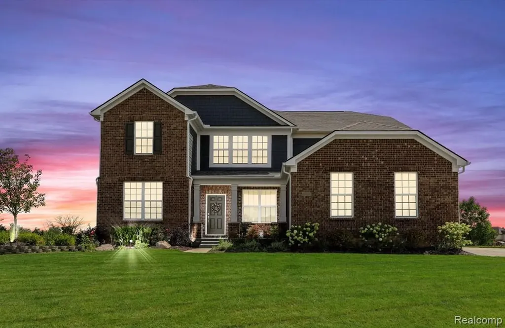22277 Hilda Lane South Lyon City MI 48178