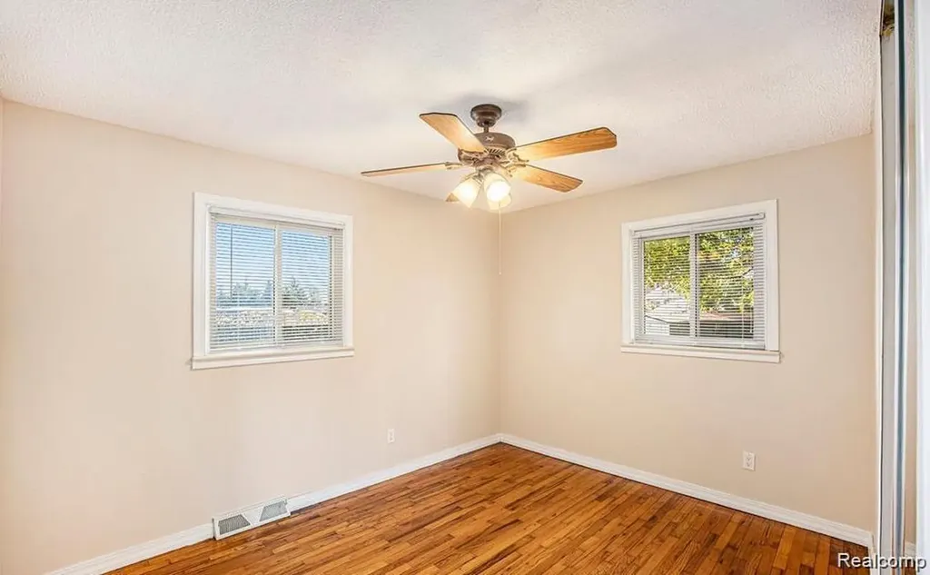 11360 Deno Court Sterling Heights City MI 48314