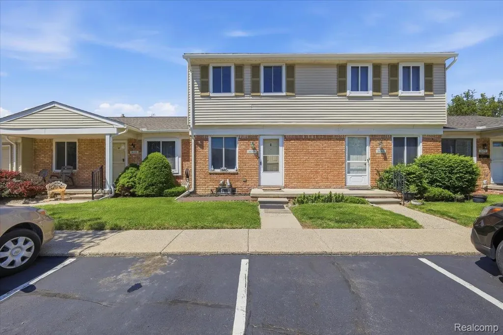 16345 Benmar Drive Roseville City MI 48066