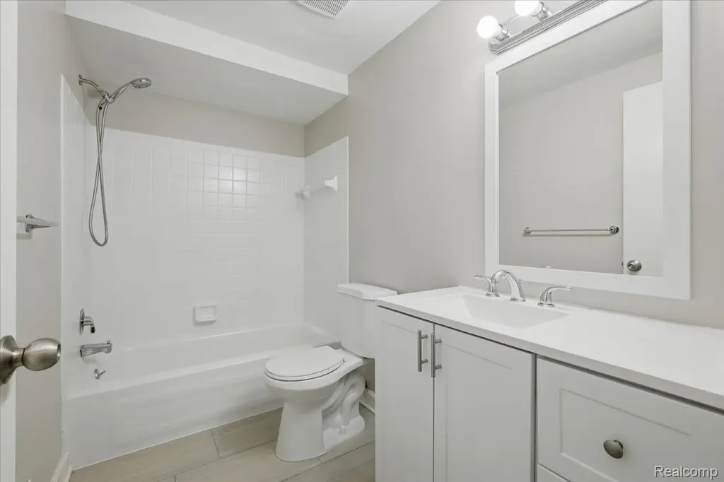 16345 Benmar Drive Roseville City MI 48066