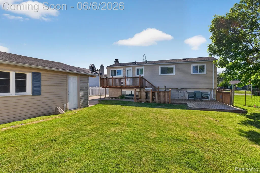 33942 Coachwood Drive Sterling Heights City MI 48312