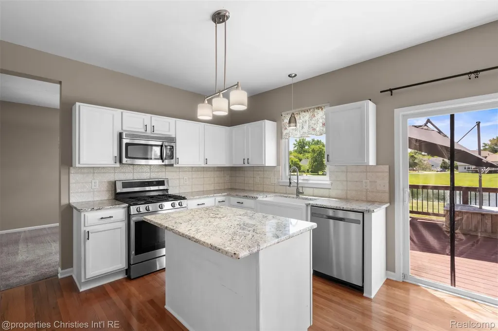 9670 Wexford Drive Superior Charter Township MI 48198