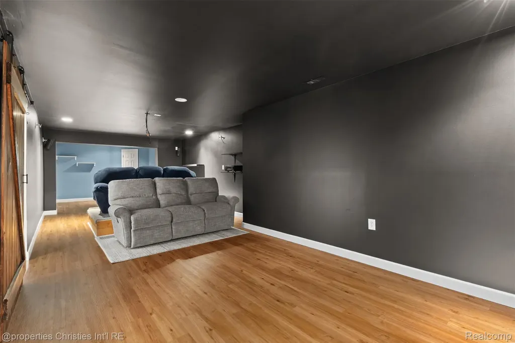 9670 Wexford Drive Superior Charter Township MI 48198