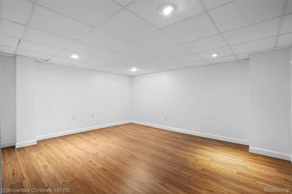 9670 Wexford Drive Superior Charter Township MI 48198