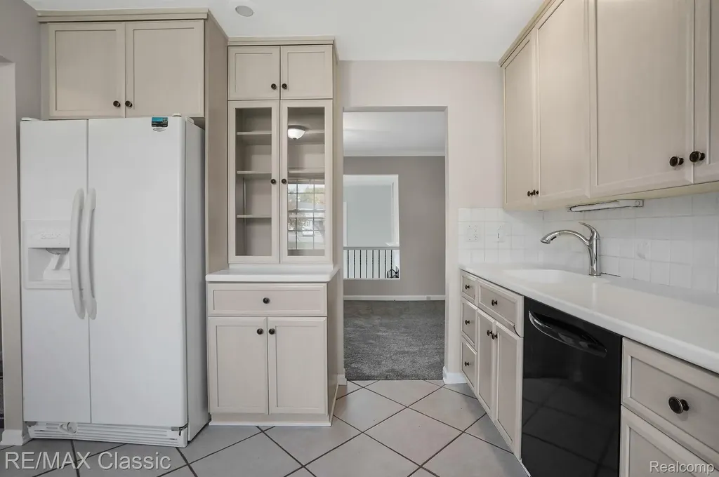 19580 Crystal Lake Drive Northville City MI 48167