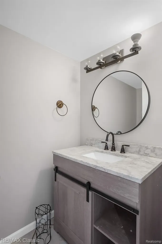 19580 Crystal Lake Drive Northville City MI 48167