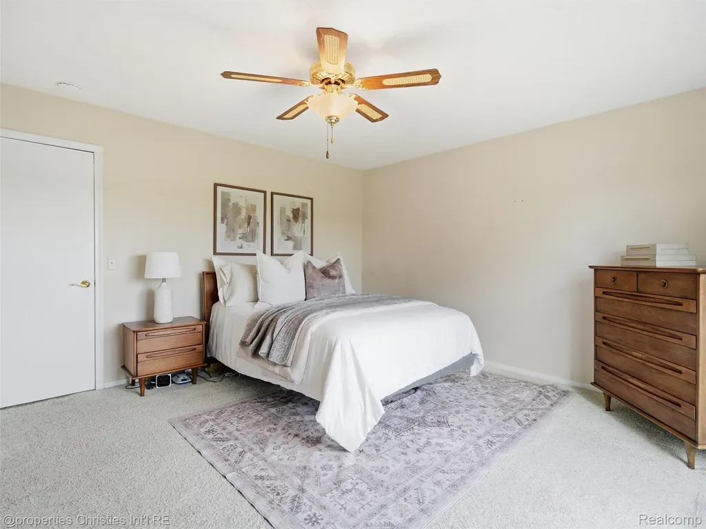 1721 Imperial Drive Highland Charter Township MI 48356